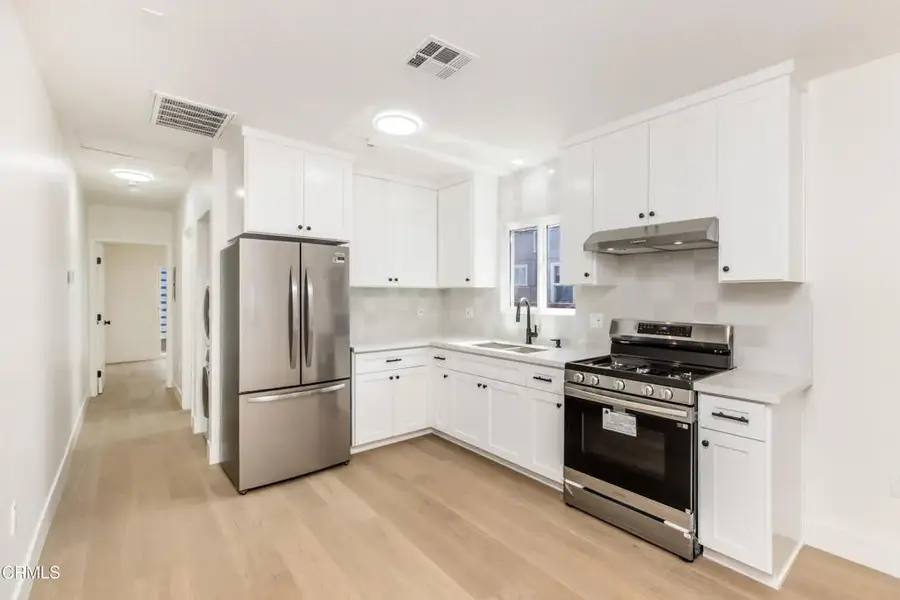 1537 E Topeka Street, Pasadena, CA 91104 - #3