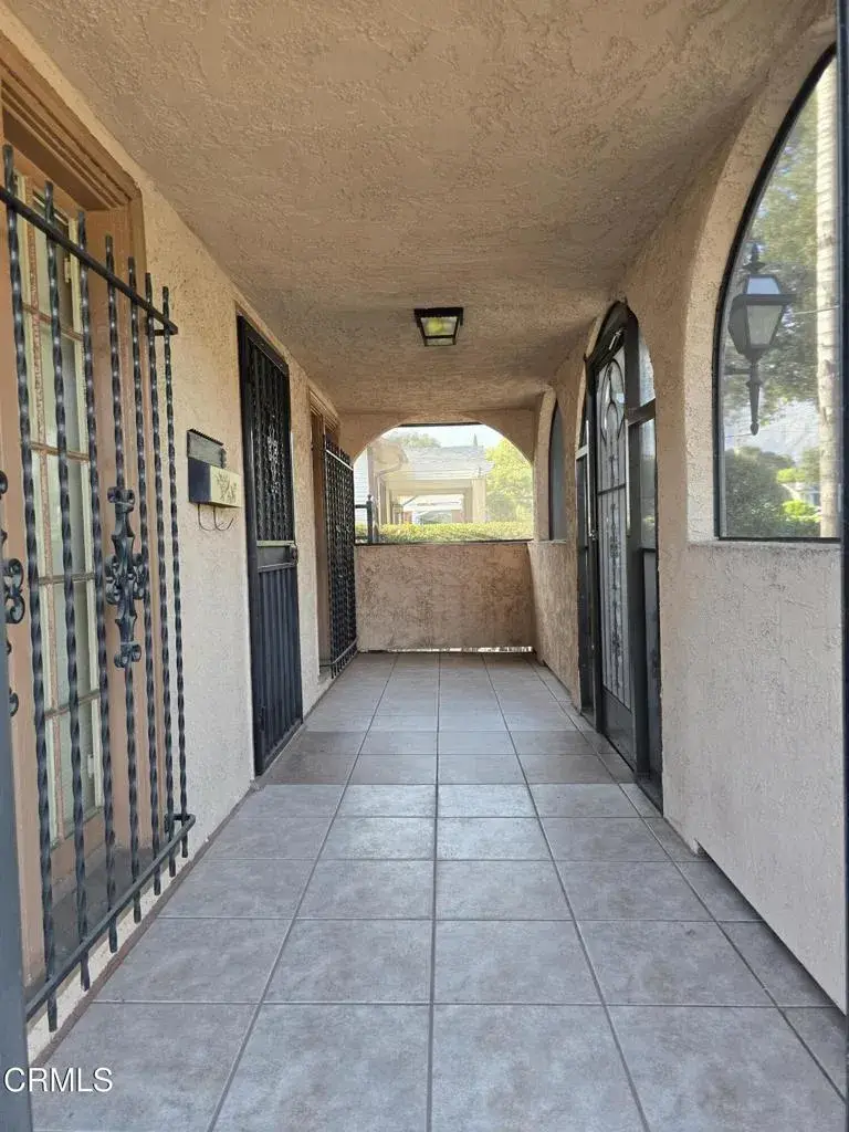 1637 N Garfield Avenue, Pasadena, CA 91104 - #2