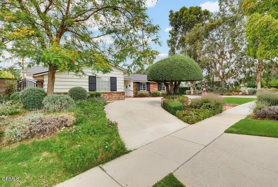 1115 W Briarcroft Road, Claremont, CA 91711 - #2