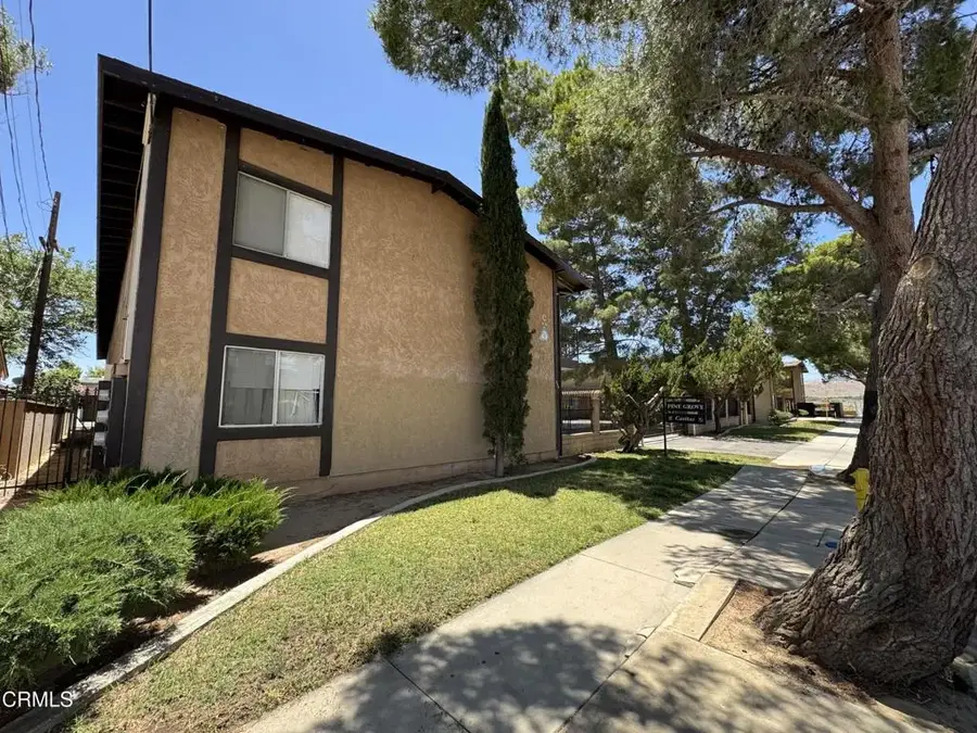 524-E Avenue Q-12, Palmdale, CA 93550 - #2