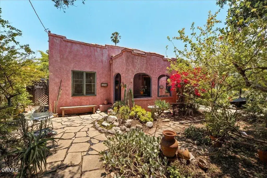 588 N Chester Avenue, Pasadena, CA 91106 - #1