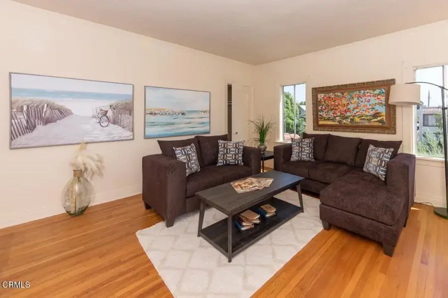 833 N Ridgewood Place, Los Angeles, CA 90038 - #2