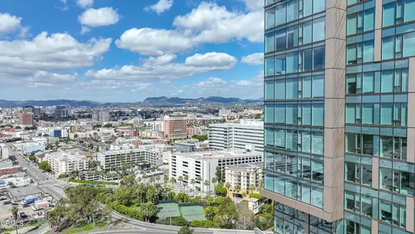 889 Francisco Street #802, Los Angeles, CA 90017