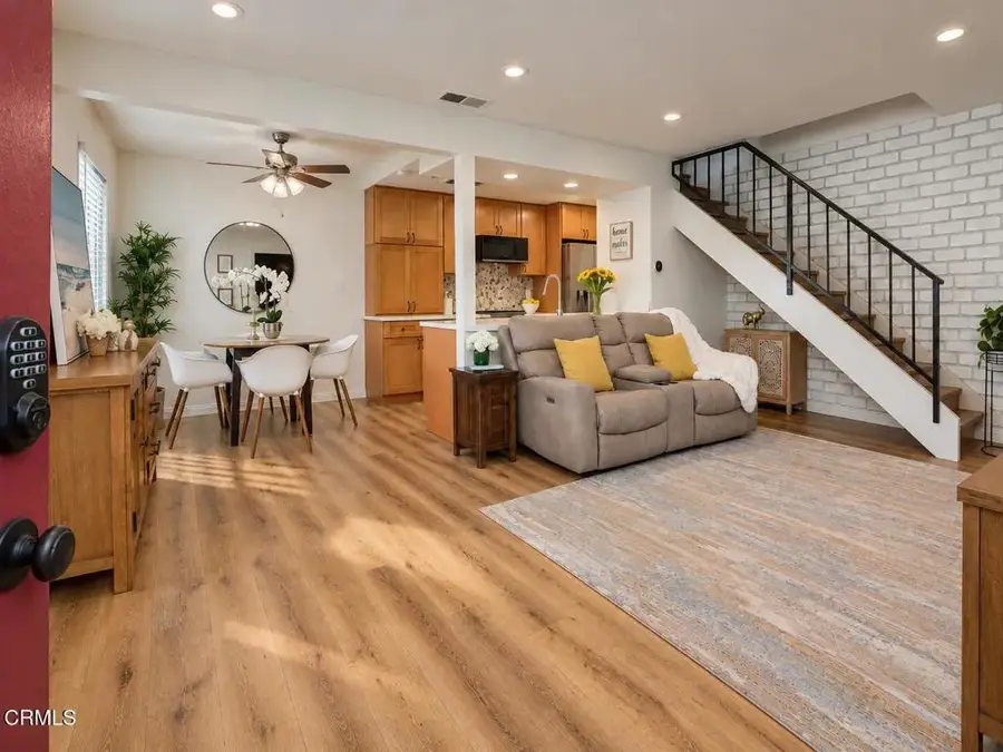 1102 W Calle Del Sol #3, Azusa, CA 91702 - #2