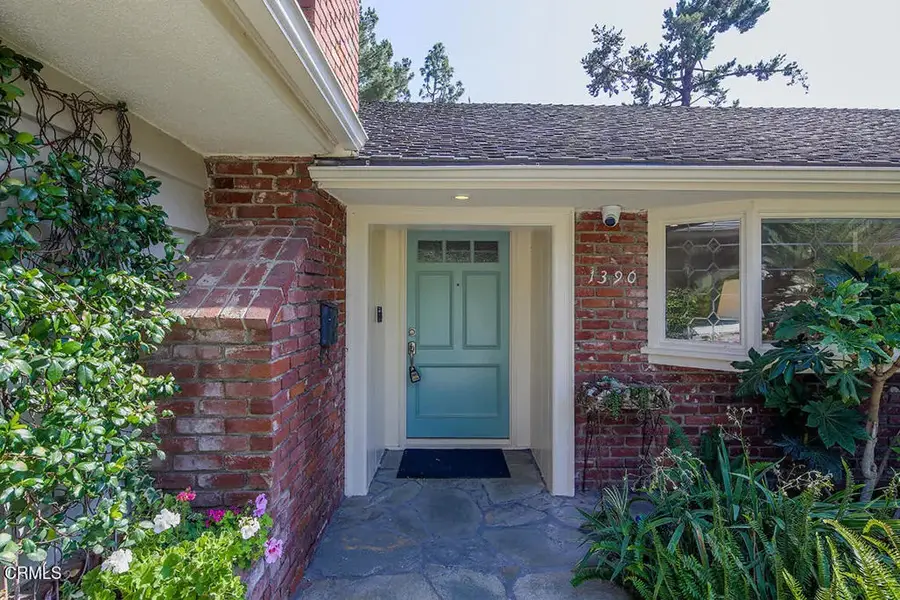 1390 E Palm Street, Altadena, CA 91001 - #2