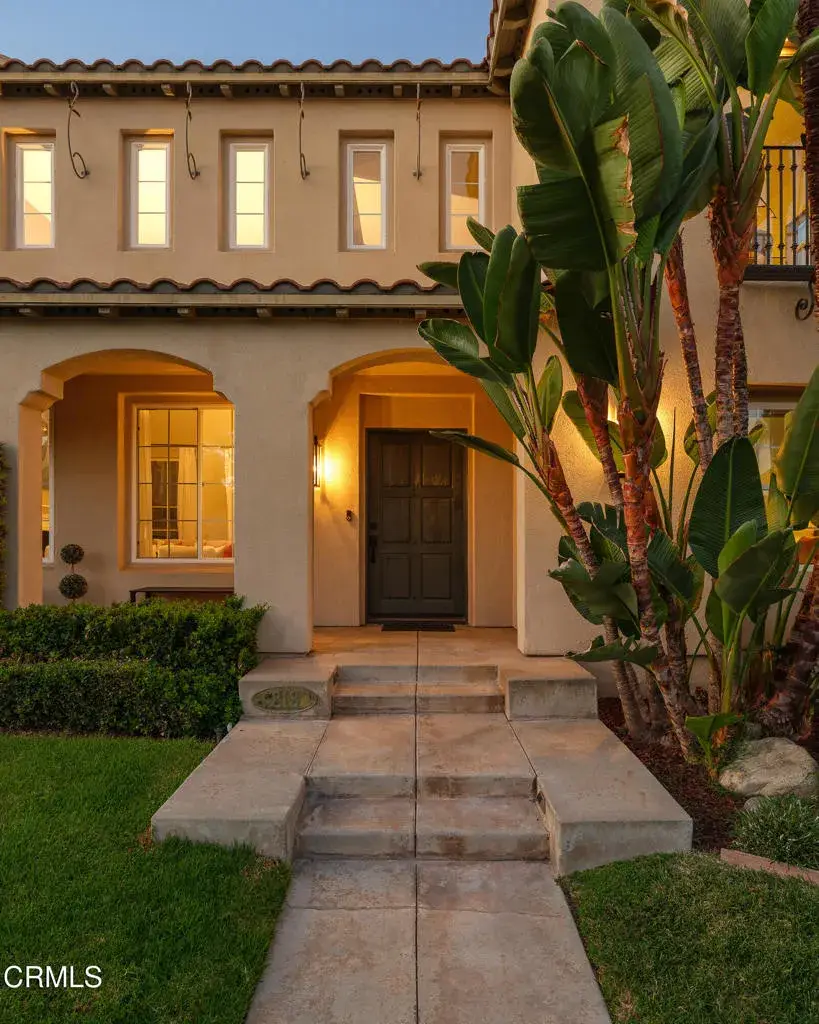 813 W Gabrielino Court, Altadena, CA 91001 - #2