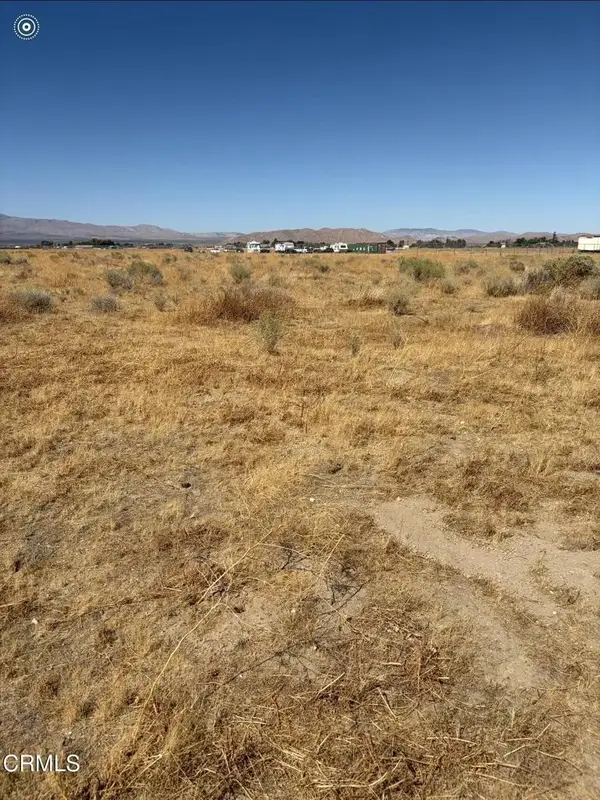 Vic Vac Avenue, Lancaster, CA 93536
