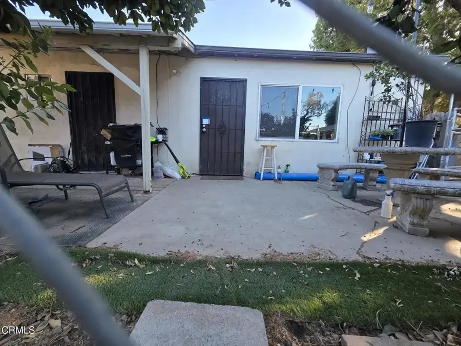 9735 Wheatland Avenue, Sunland, CA 91040 - #3
