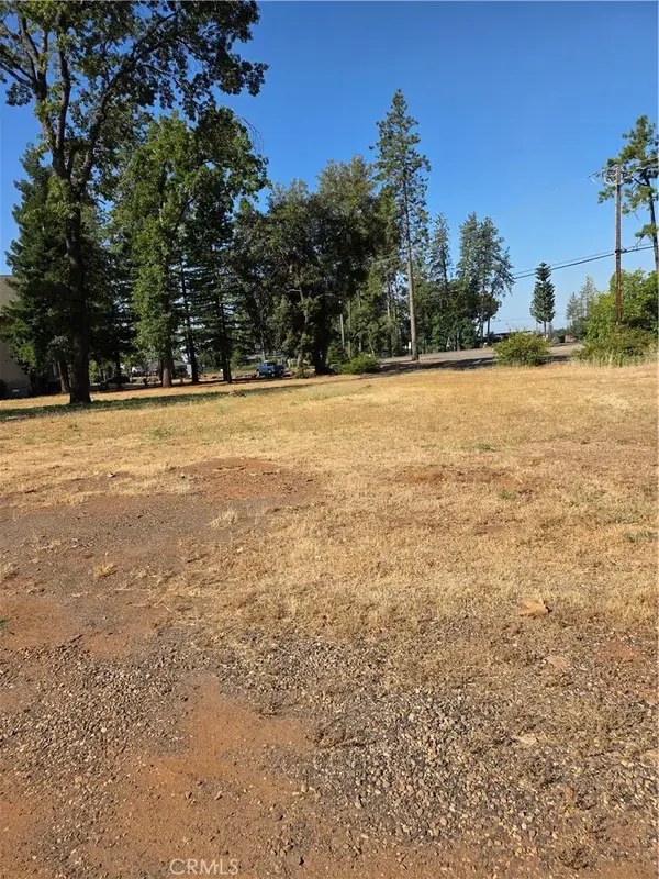 1906 Feather River, Paradise, CA 95969