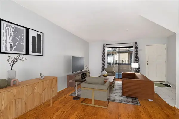 1814 8th Unit L, Monrovia, CA 91016