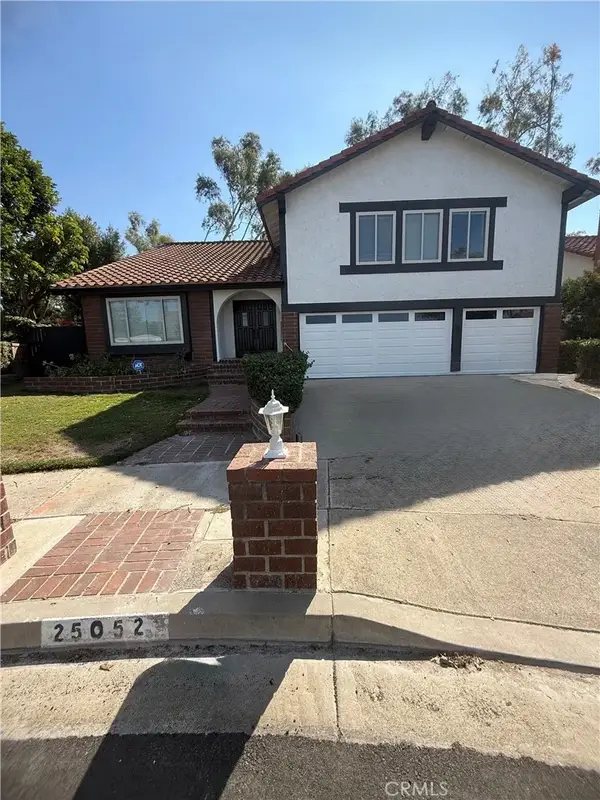 25052 Calle Arenal, Lake Forest, CA 92630