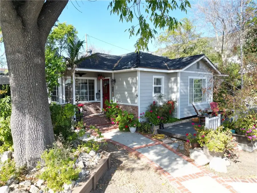 3033 Fairesta, La Crescenta, CA 91214 - #3