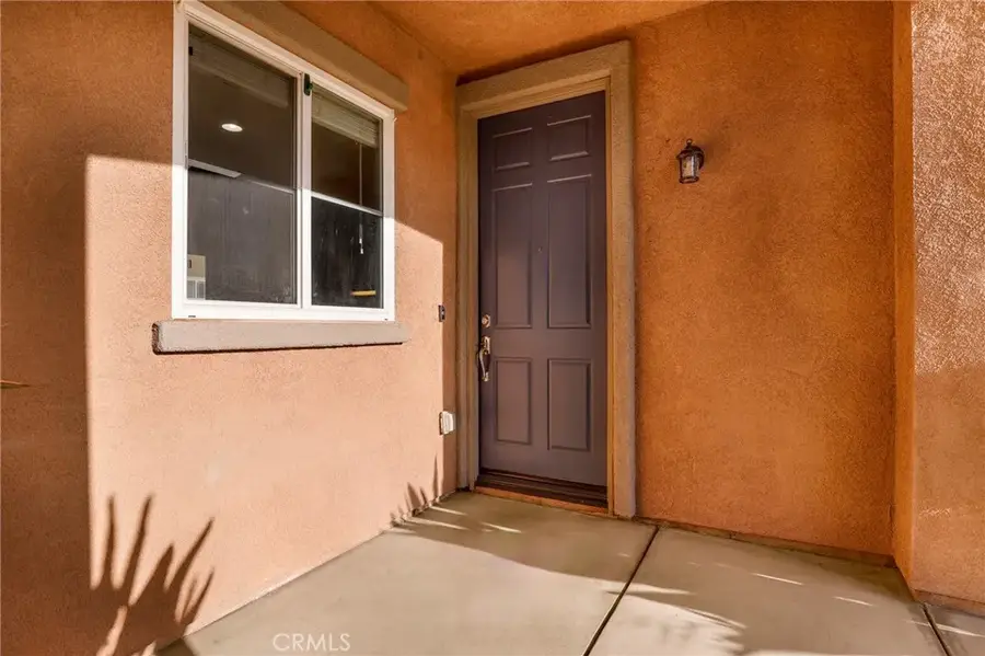 19911 Holly Drive, Saugus, CA 91350 - #3