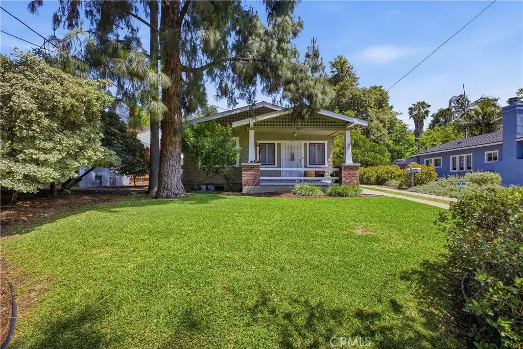 547 E Woodbury Road, Altadena, CA 91001 - #1