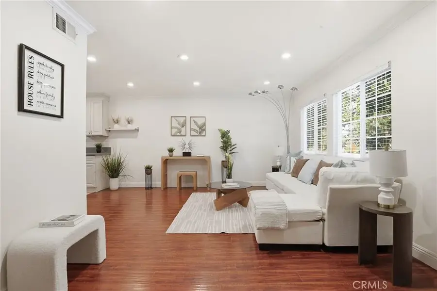 4189 Vineland Avenue #111, Studio City, CA 91602 - #3