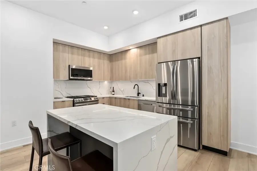 178 S Euclid Avenue #106, Pasadena, CA 91101 - #3