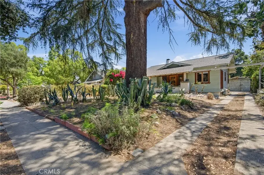 1044 N Hudson Avenue, Pasadena, CA 91104 - #2
