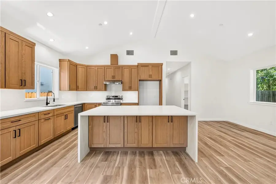 8738 Apperson Street, Sunland, CA 91040 - #3