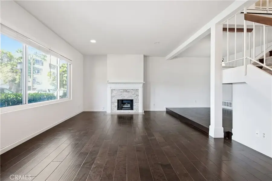 5664 Etiwanda, Tarzana, CA 91356 - #3
