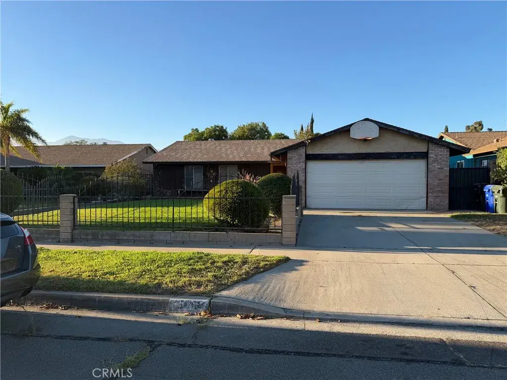 15860 Grevillea, Fontana, CA 92335 - #1