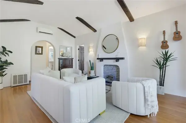 2240 Pine Avenue, Long Beach, CA 90806
