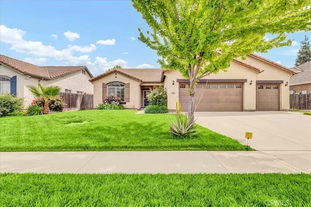 3000 S Arkle Street, Visalia, CA 93292 - #1