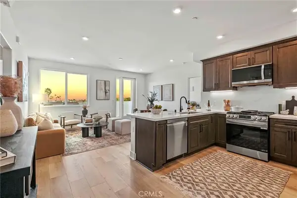 402 W Grand Avenue #403, Grover Beach, CA 93433