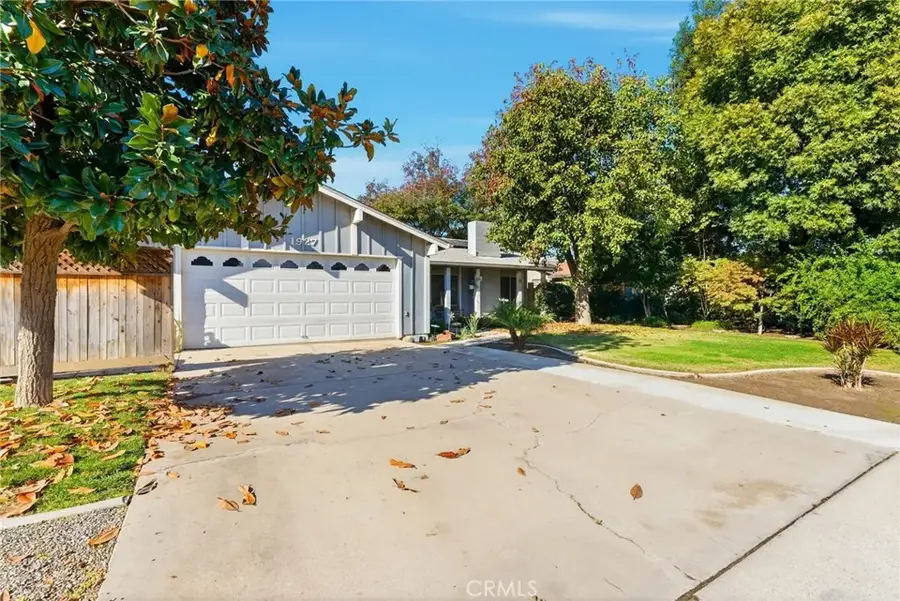 1927 S Chinowth Street, Visalia, CA 93277 - Image #3