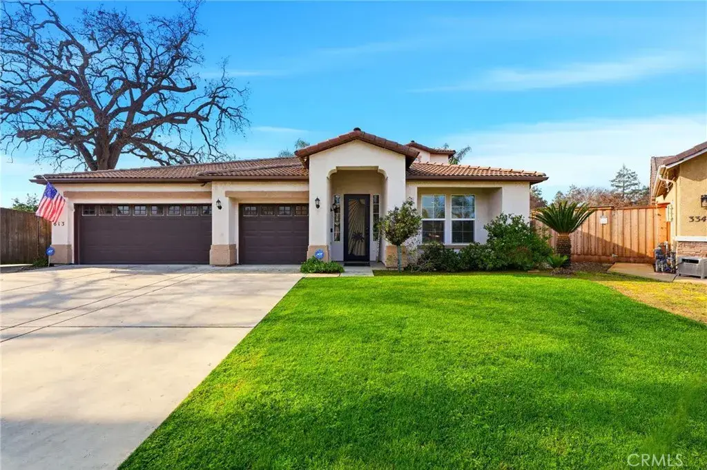 613 E Chestnut Avenue, Visalia, CA 93292 - #1