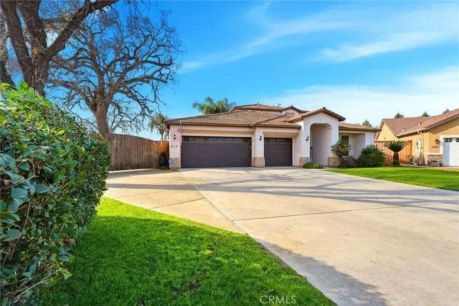 613 E Chestnut Avenue, Visalia, CA 93292 - #3