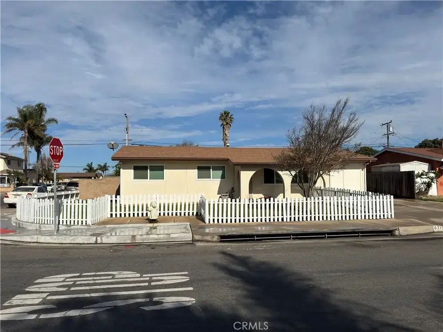 971 W Harding, Santa Maria, CA 93458 - #3