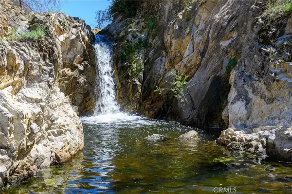 2 Huer Huero, Creston, CA 93432