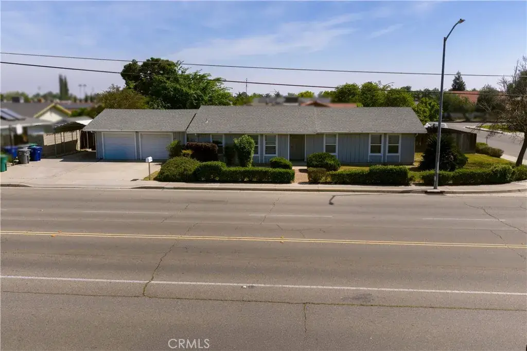 3654 Thompson, Selma, CA 93662 - #1