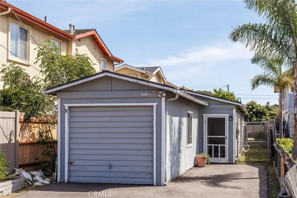 542 Manhattan, Grover Beach, CA 93433 - #1
