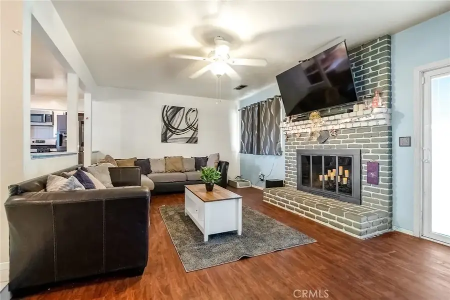 916 E Royal Ann, Tulare, CA 93274 - #3