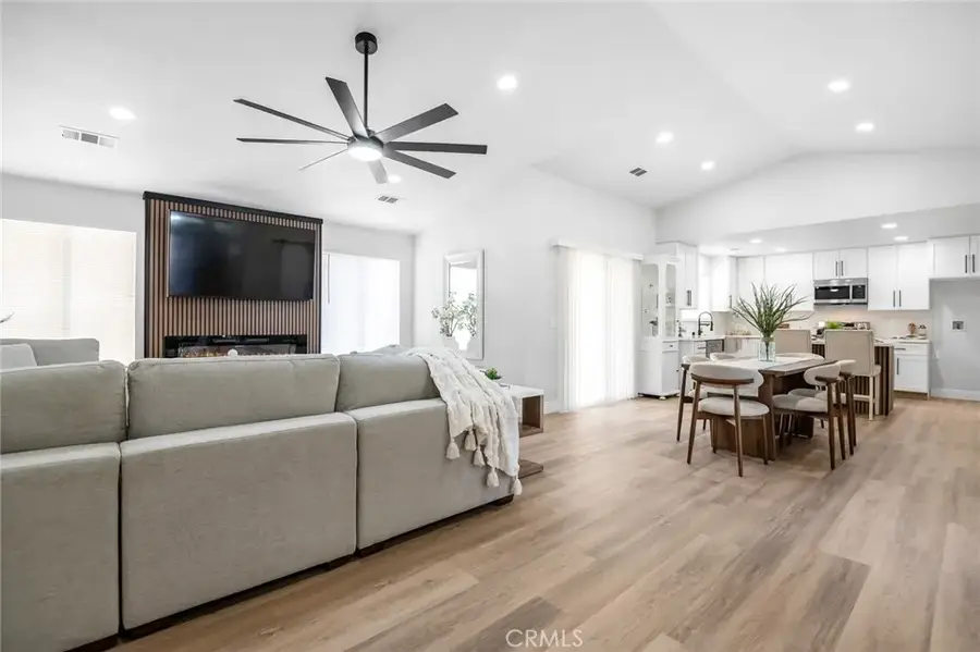 1509 E Vine Court, Visalia, CA 93292 - #3