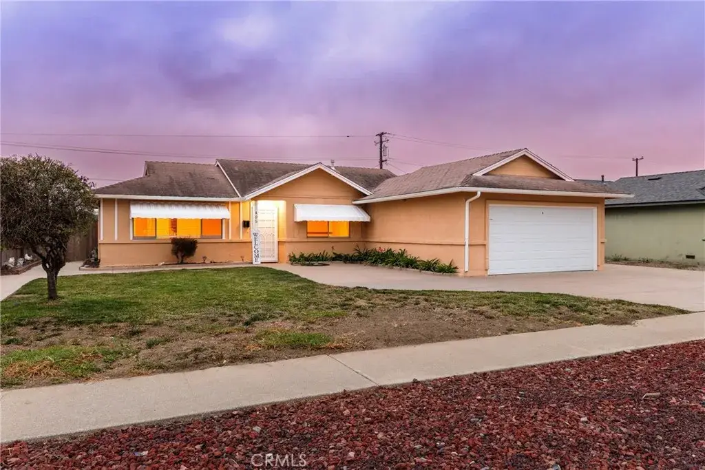 405 N V, Lompoc, CA 93436 - #1
