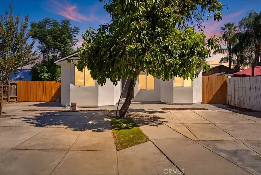 2225 E Lamona, Fresno, CA 93703 - #2