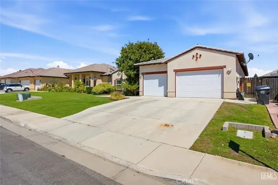 4005 Mesa Marin, Bakersfield, CA 93306 - #3