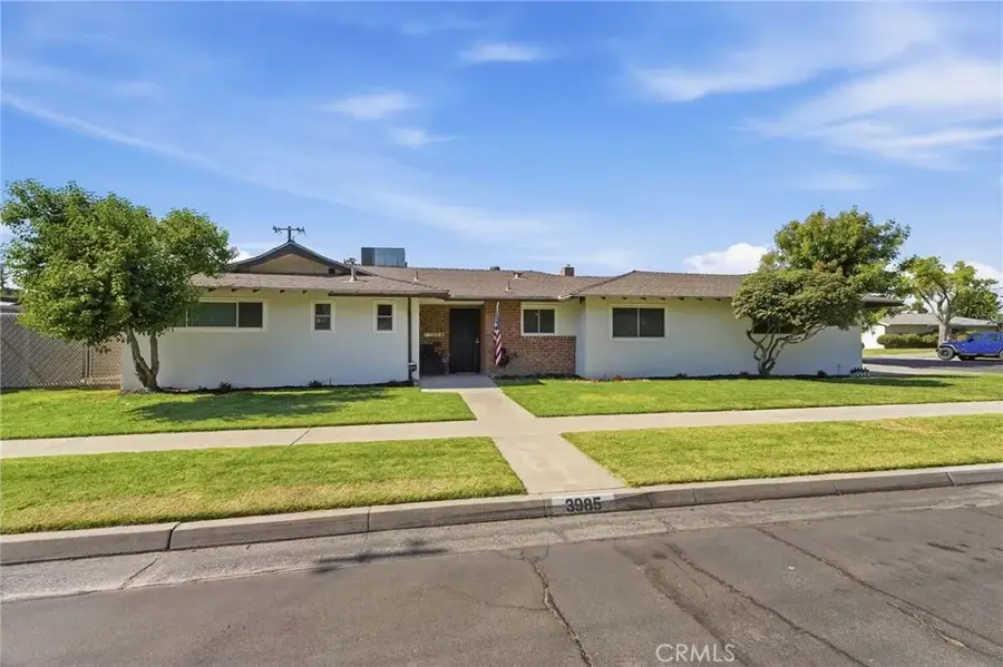 3985 N Tollhouse Road, Fresno, CA 93726 - #2