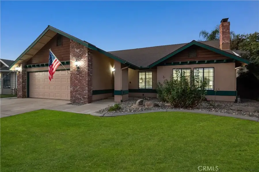 2824 W Hemlock Court, Visalia, CA 93277 - #3