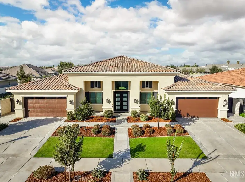 11520 Cloverfield, Bakersfield, CA 93311 - #1