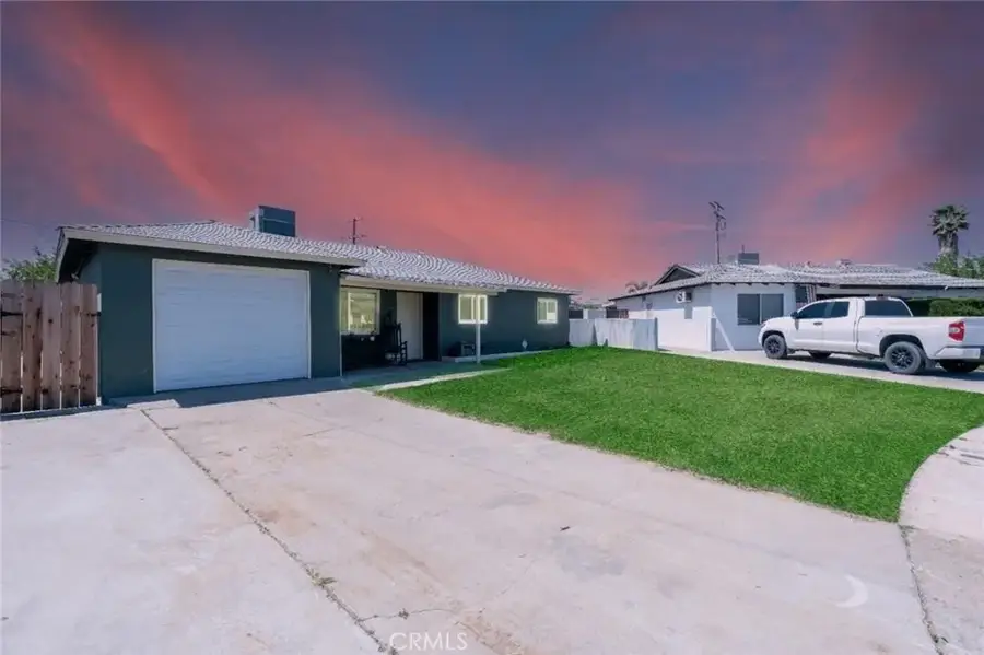 10955 Abby Lane, Hanford, CA 93230 - Image #2