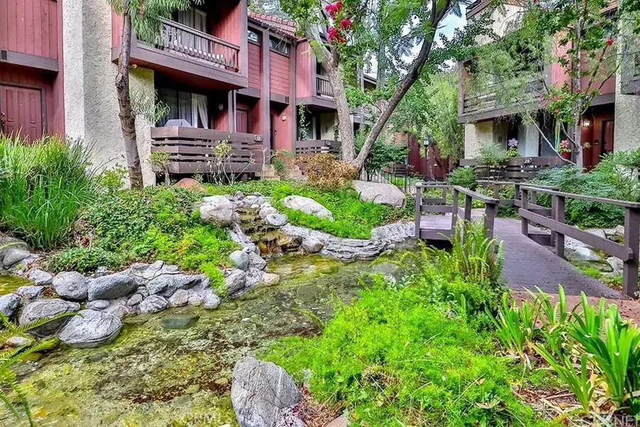 21931 Burbank #23, Woodland Hills, CA 91367 - #2