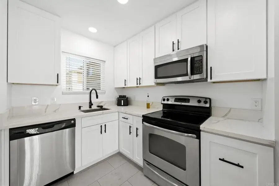 9210 Kenwood Drive #J, Spring Valley, CA 91977 - Image #3