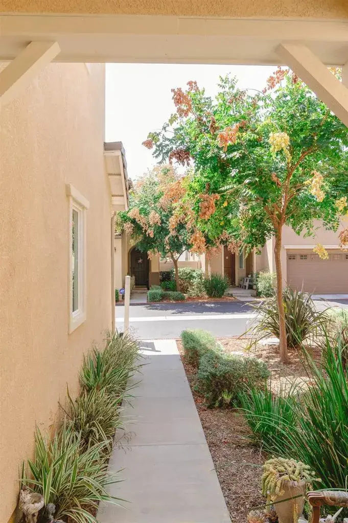 35458 Brown Galloway Lane, Fallbrook, CA 92028 - Image #2