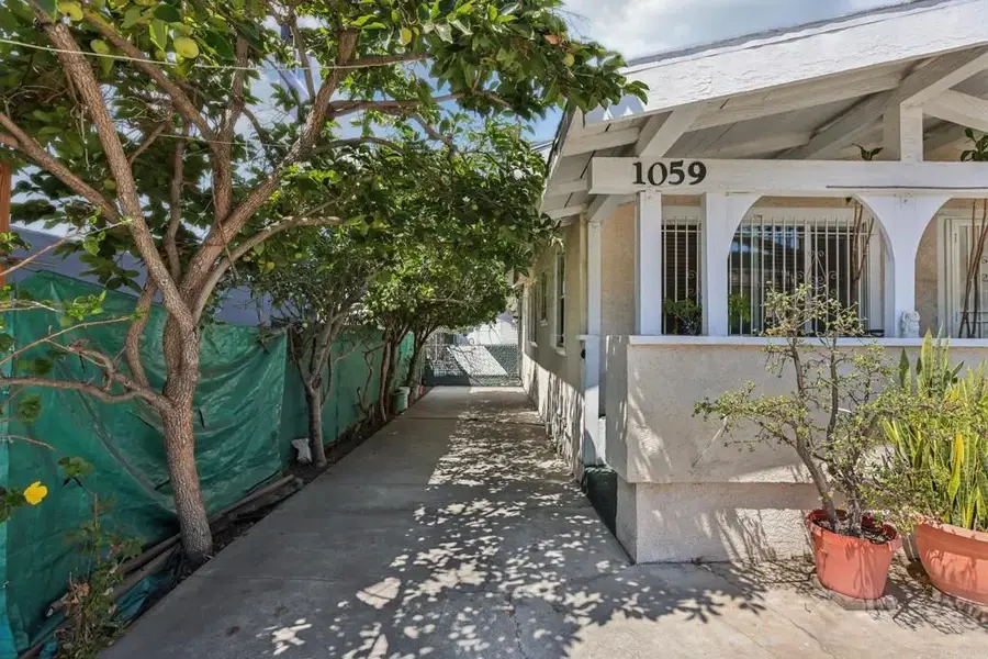 1059 N Wilton Place, Los Angeles, CA 90038 - Image #3