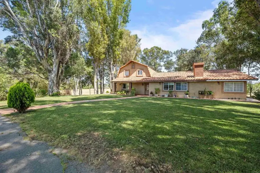 25450 Hayes Ave, Murrieta, CA 92562 - #2