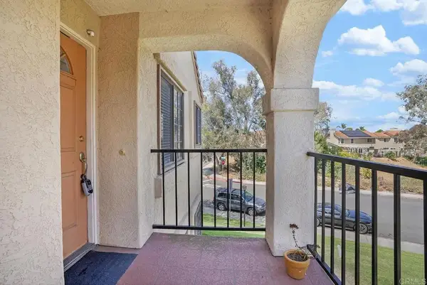 10774 Dabney Drive Drive #20, San Diego, CA 92126