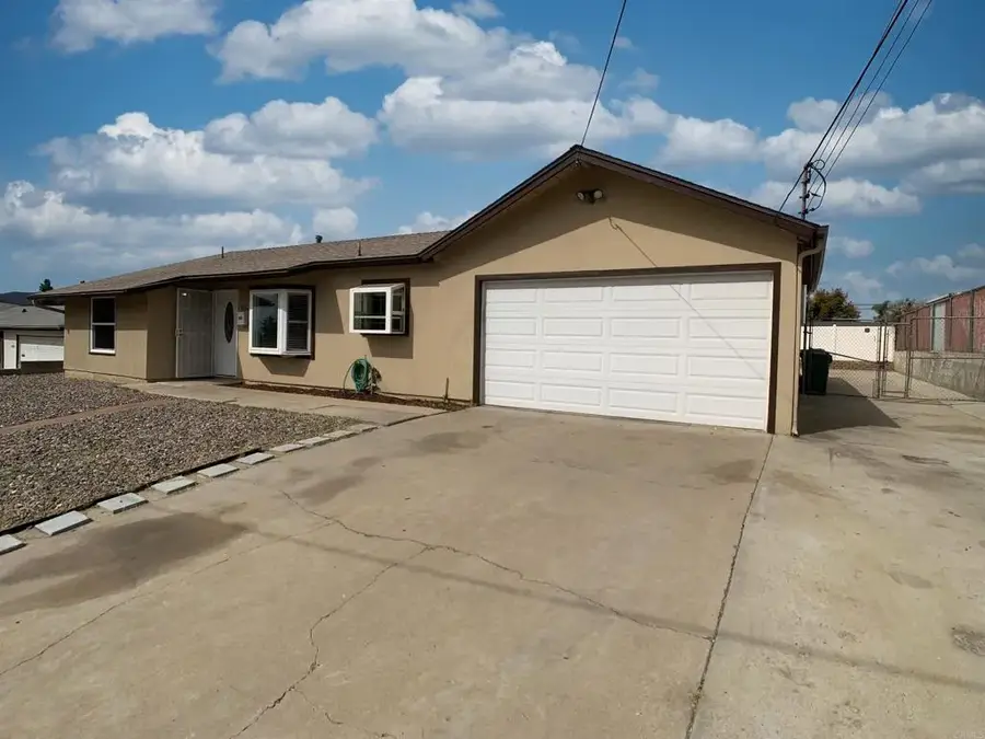 9336 Carlton Hills Blvd, Santee, CA 92071 - Image #2